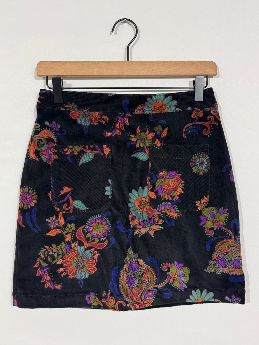 WSK58 {Modcloth} Black Floral Tapestry Corduroy Short Mini Skirt